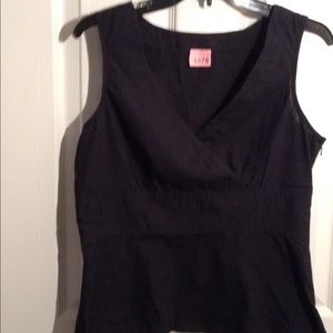Black sleeveless dress shirt